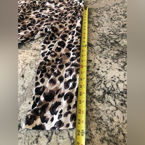 BIG DART Long Sleeve Button Front Shirt Top Size XL Leopard Print Brown Tan NWOT - Picture 13 of 16